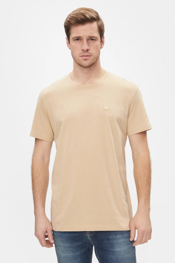 T-shirt Calvin Klein EMBRO BADGE Beige