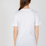 T-shirt Calvin Klein Jeans EMBRO BADGE Bianco - Foto 4