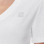 T-shirt Calvin Klein Jeans EMBRO BADGE V-NEC Bianco - Foto 4