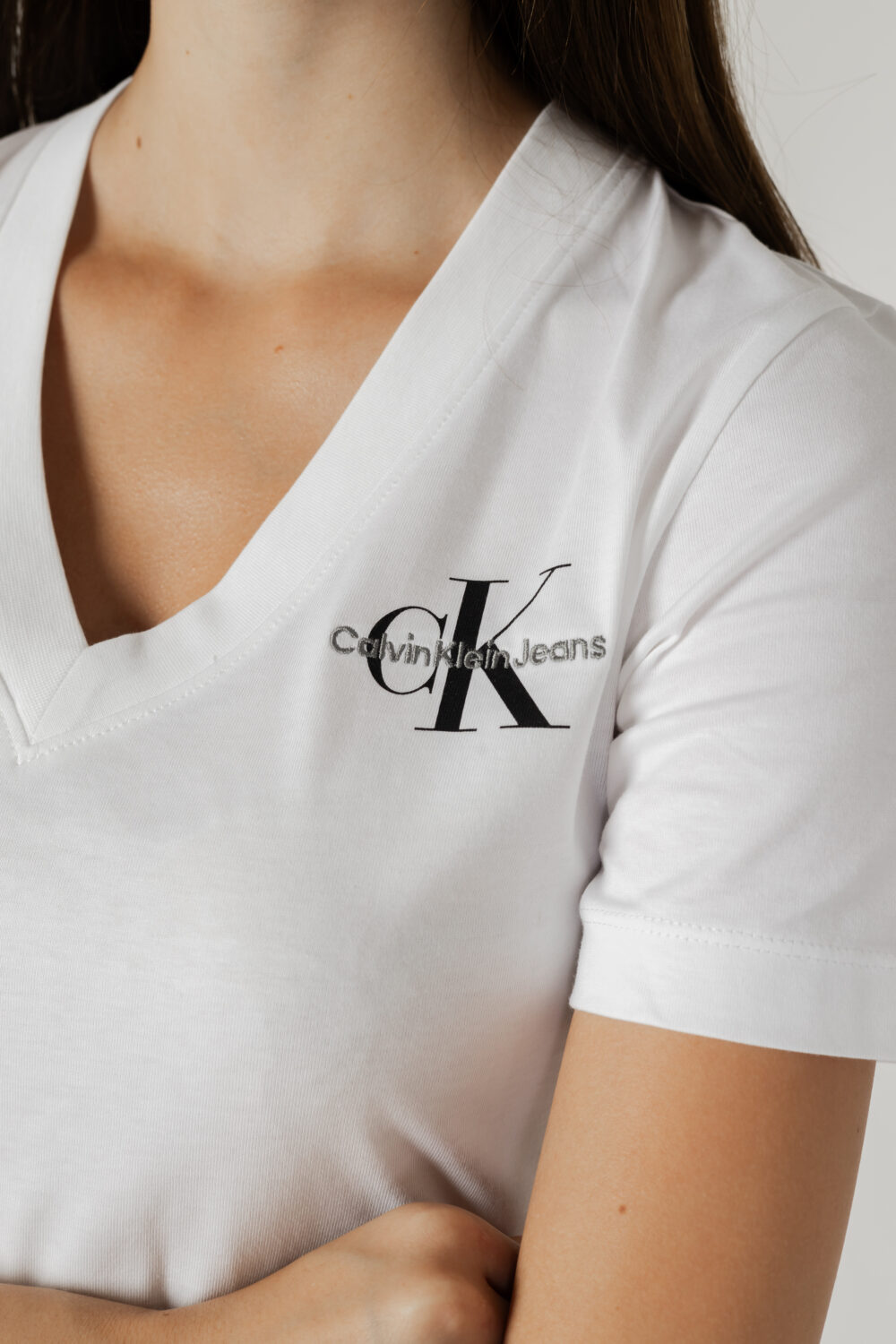 T-shirt Calvin Klein Jeans MONOLOGO SLIM V-NECK Bianco - Foto 2