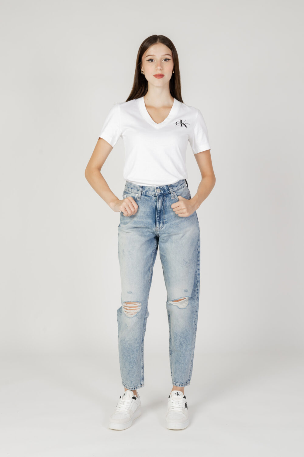 T-shirt Calvin Klein Jeans MONOLOGO SLIM V-NECK Bianco - Foto 5