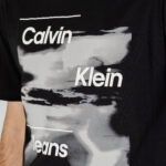 T-shirt Calvin Klein Jeans DIFFUSED LOGO Nero - Foto 2