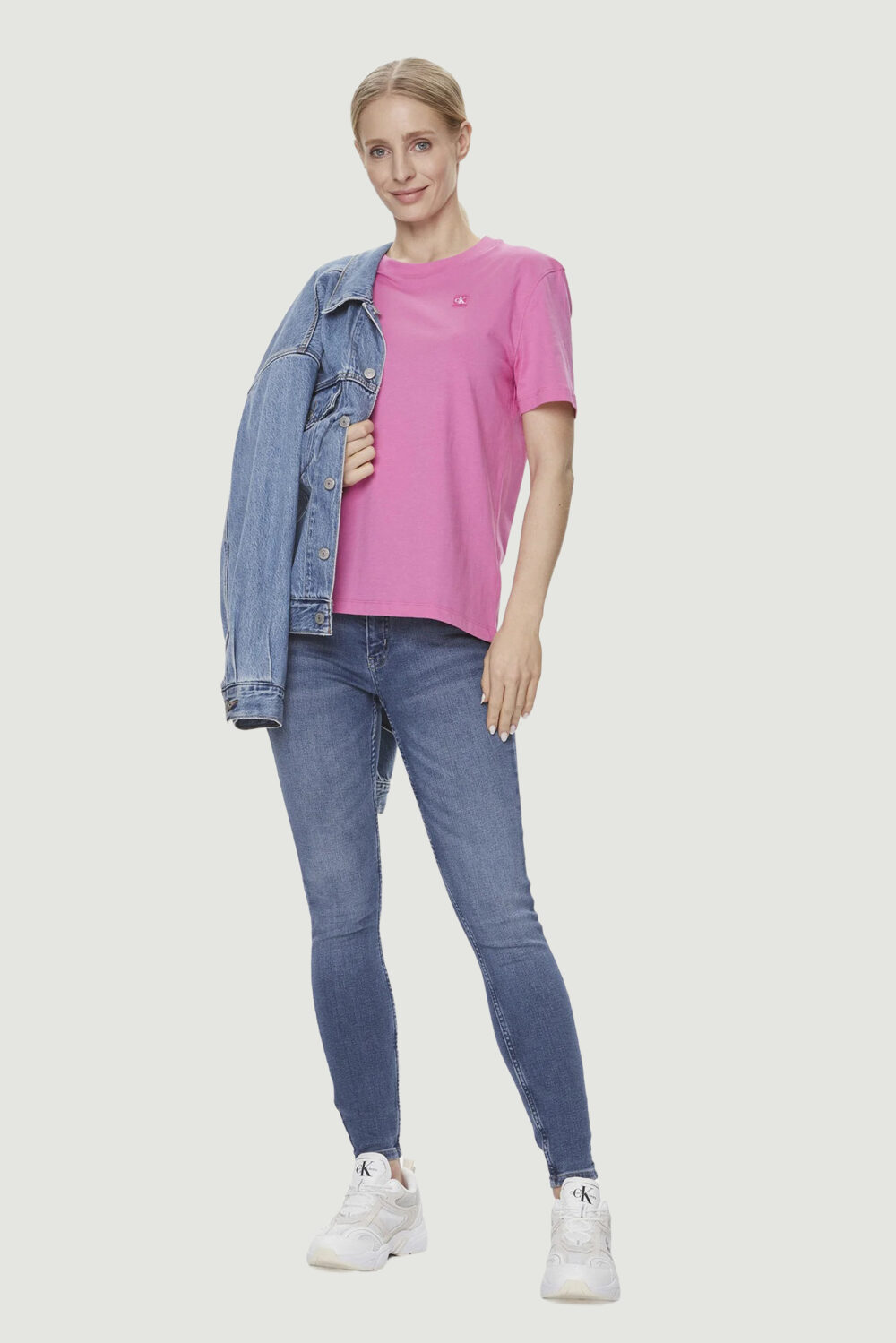 T-shirt Calvin Klein Jeans EMBRO BADGE Rosa - Foto 5
