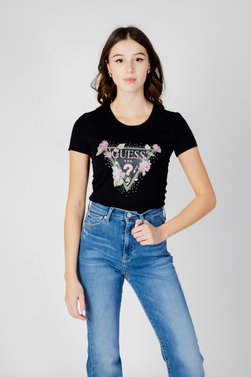 T-shirt Guess SS RN FLORAL TRIANGLE Nero - Foto 1