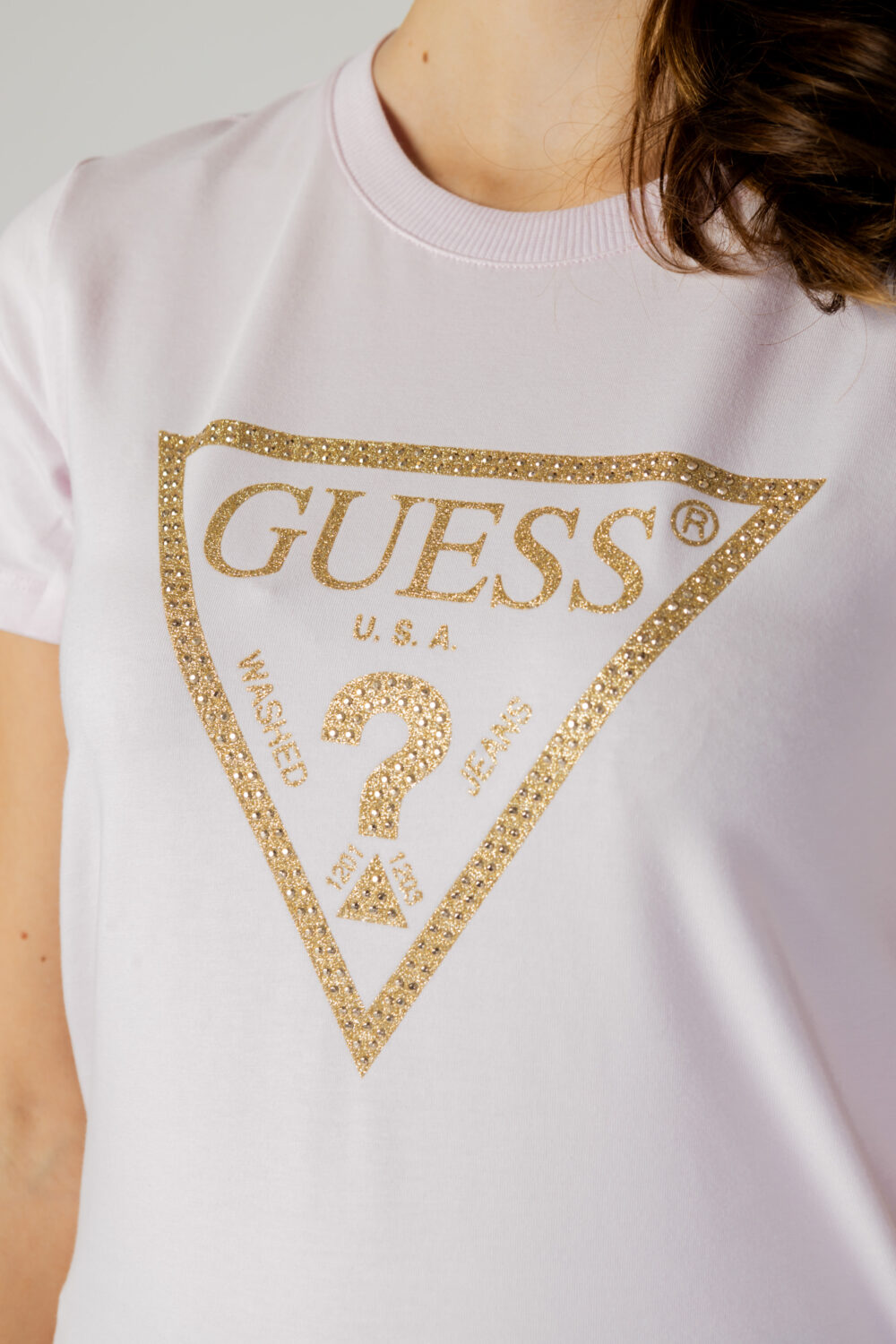 T-shirt Guess SS CN GOLD TRIANGLE Rosa - Foto 2