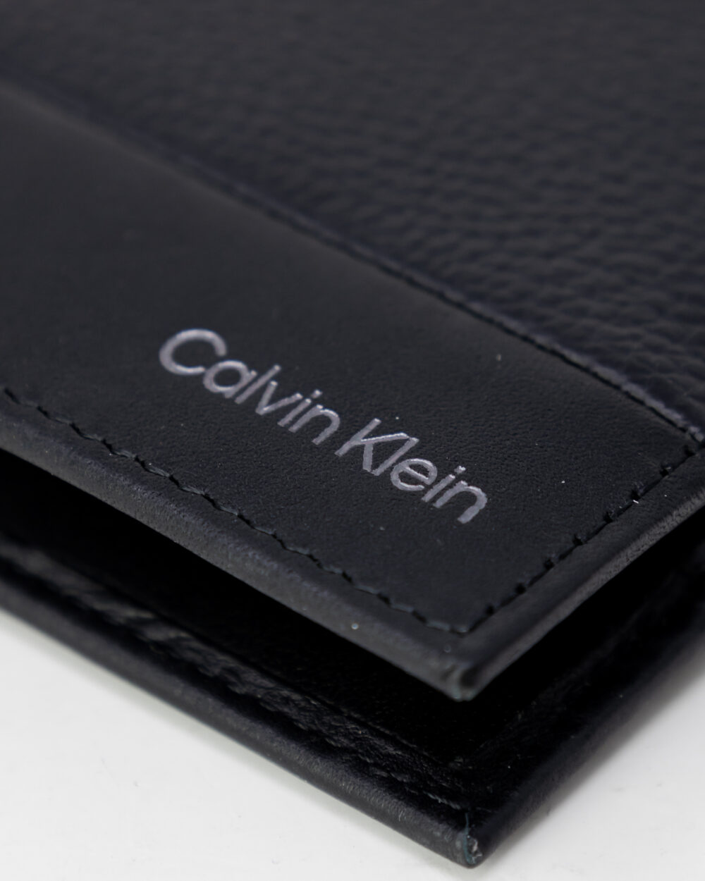 Portafoglio senza portamonete Calvin Klein SUBTLE MIX BIFOLD 6CC W/BILL Nero - Foto 2