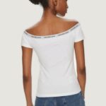T-shirt Calvin Klein Jeans LOGO ELASTIC BARDOT Bianco - Foto 3