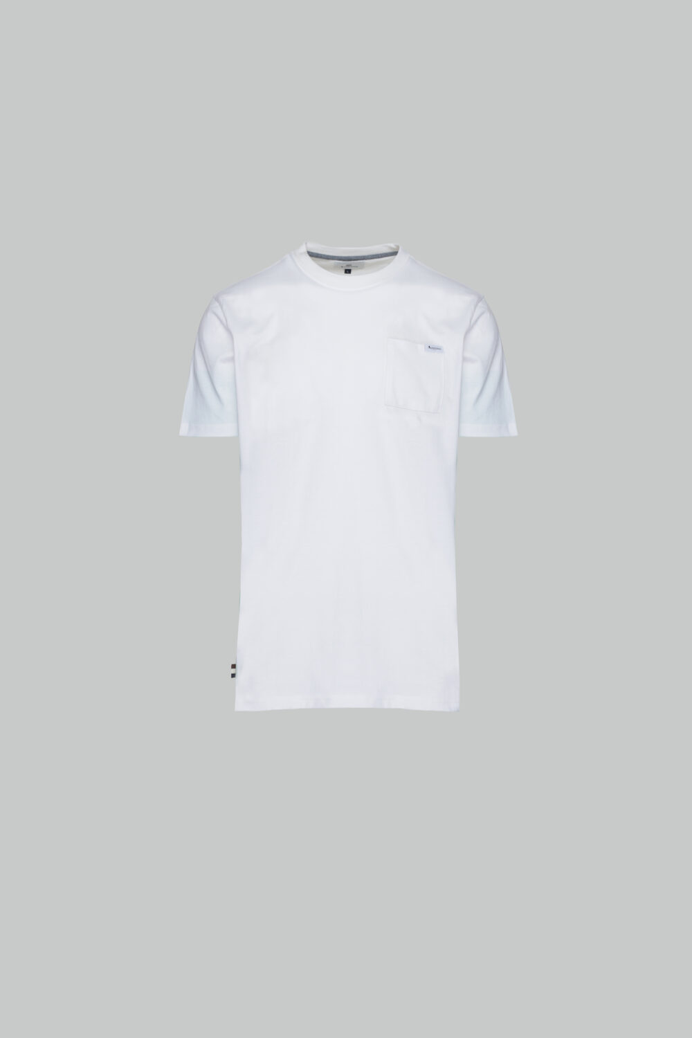 T-shirt Aquascutum ACTIVE  POCKET T-SHIRT Bianco - Foto 1