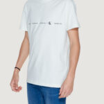 T-shirt Calvin Klein Jeans LOGO REPEAT Menta - Foto 3