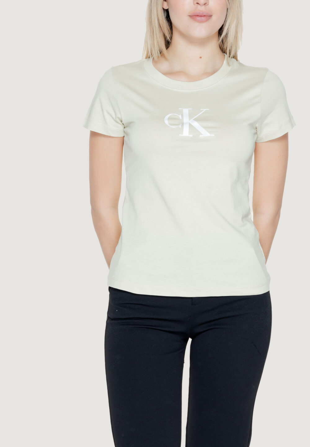 T-shirt Calvin Klein Jeans SATIN Verde - Foto 4