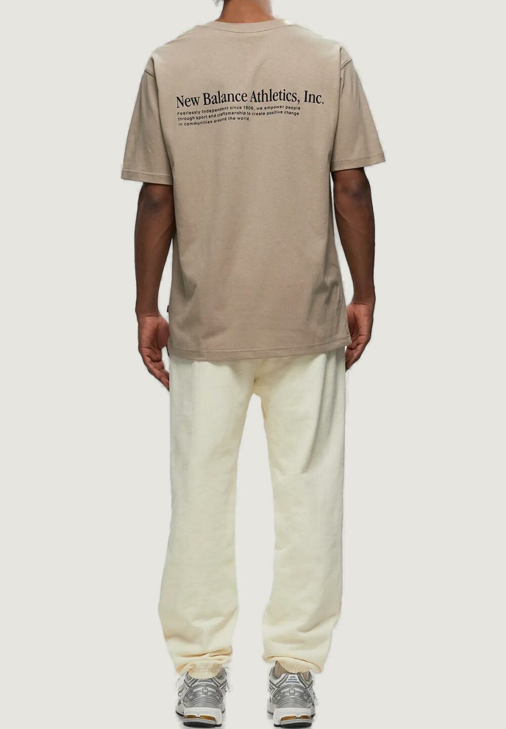 T-shirt New Balance  Beige - Foto 3