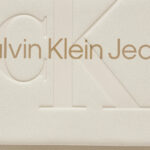 Borsa Calvin Klein Jeans SCULPTED EW FLAP W/CHAIN25 MONO Beige - Foto 5