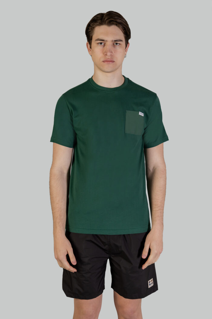 T-shirt Aquascutum ACTIVE SHELL POCKET T-SHIRT Verde Scuro