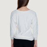 Maglia Guess MAEVE LOGO BAT SLEEVE Bianco - Foto 3