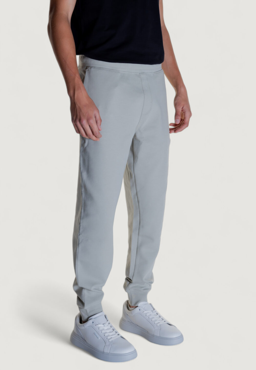 Pantaloni sportivi Calvin Klein SHADOW EMBOSSED LOGO Grigio - Foto 3