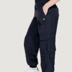 Pantaloni sportivi Guess Active AURLIE CARGO Nero - Foto 5