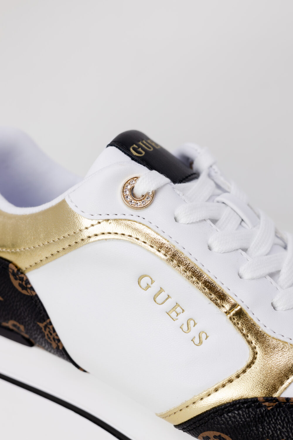 Sneakers Guess CAMRIO Marrone - Foto 2