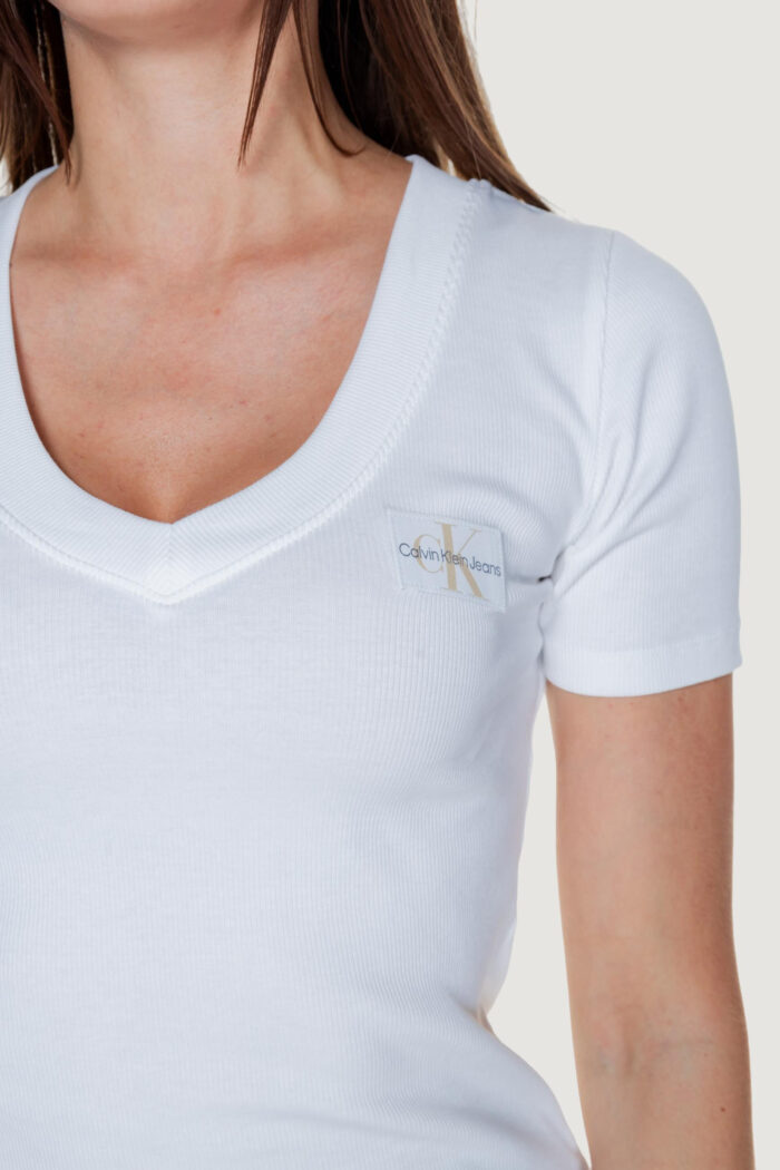 T-shirt Calvin Klein WOVEN LABEL RIB V-NECK Bianco