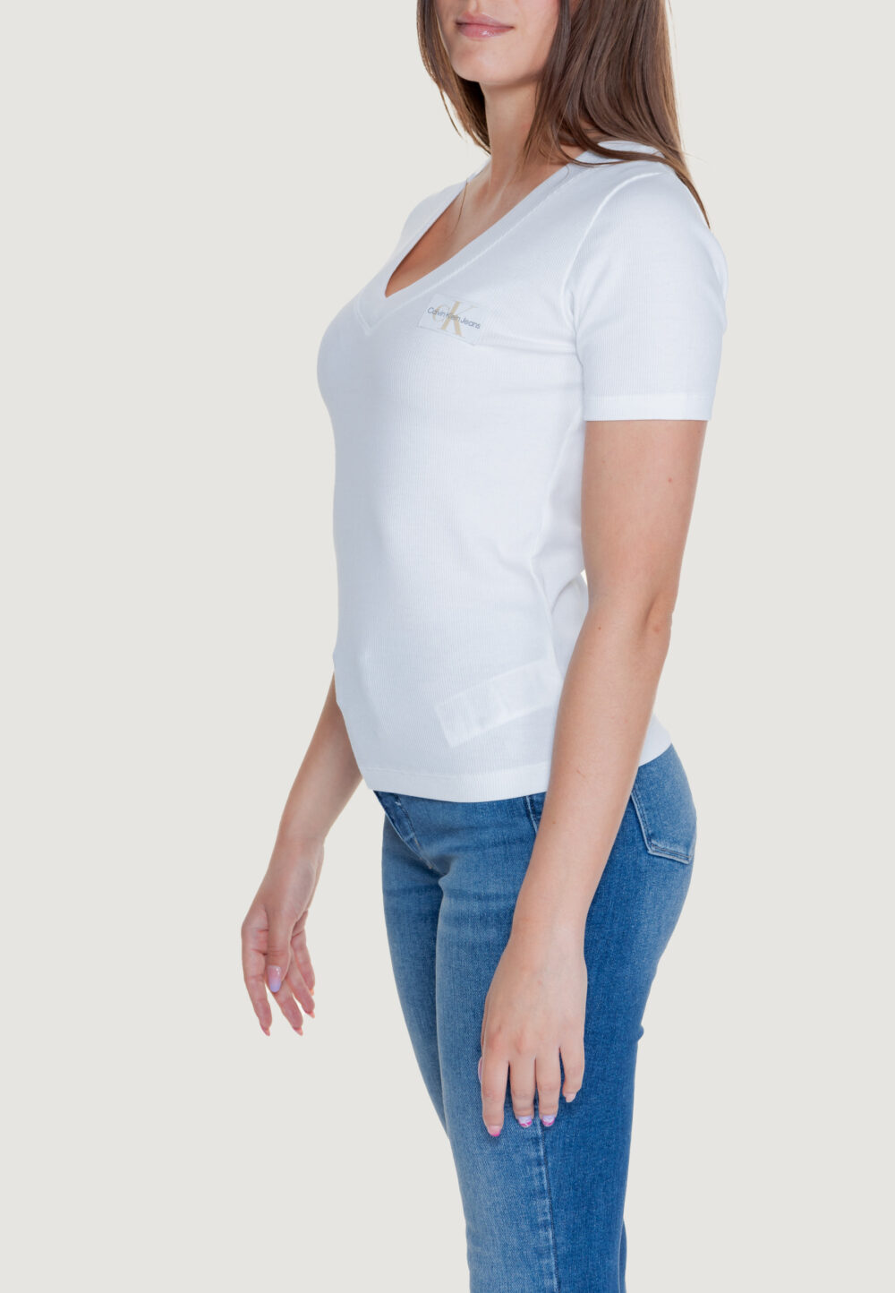 T-shirt Calvin Klein Jeans WOVEN LABEL RIB V-NECK Bianco - Foto 4