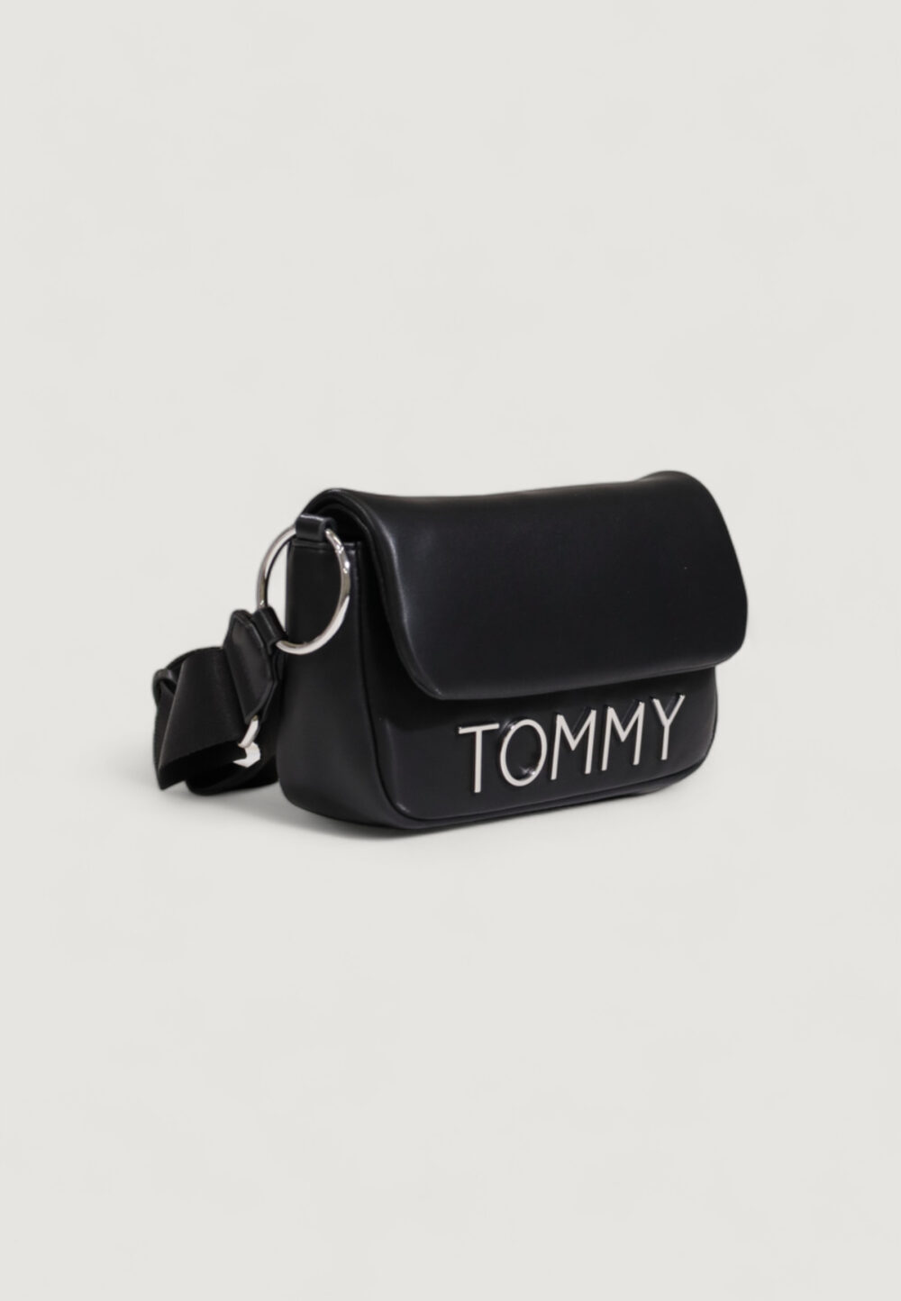 Borsa Tommy Hilfiger TJW BOLD ELONGATED FLAP CROSS. Nero - Foto 3