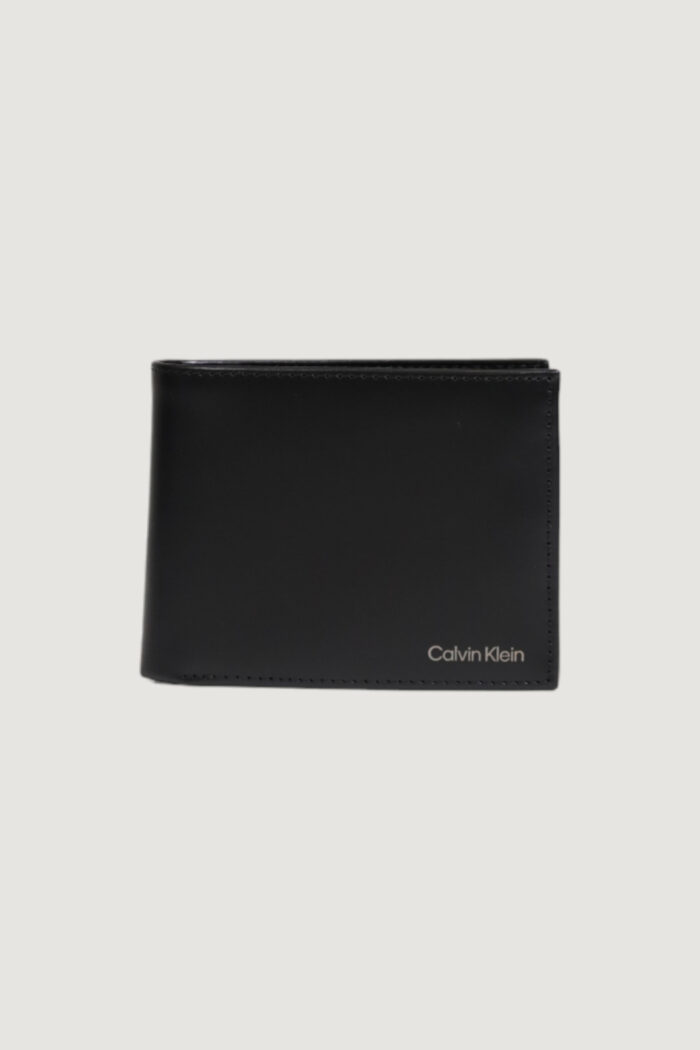 Portafoglio con portamonete Calvin Klein CK SMOOTH TRIFOLD 10CC W/COIN Nero