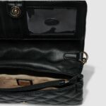 Borsa Guess GIULLY XBODY FLAP ORGANIZER Nero - Foto 5