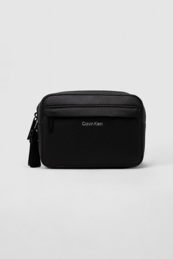 Pochette e beauty Calvin Klein CK MUST COMPACT CASE Nero