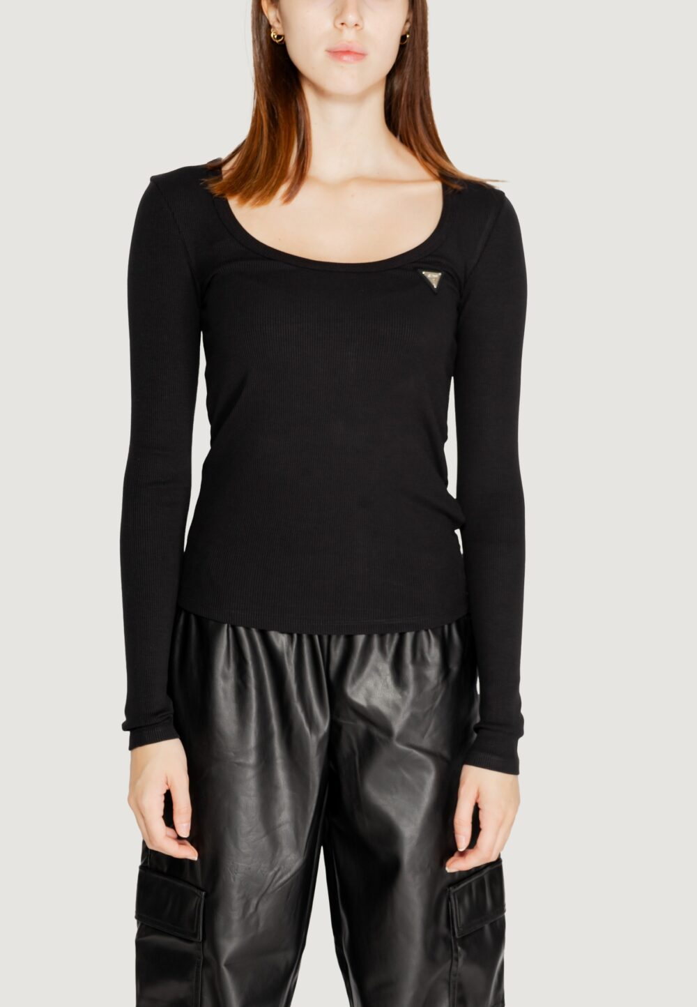 T-shirt Guess Active COLETTE LS RIB Nero - Foto 4