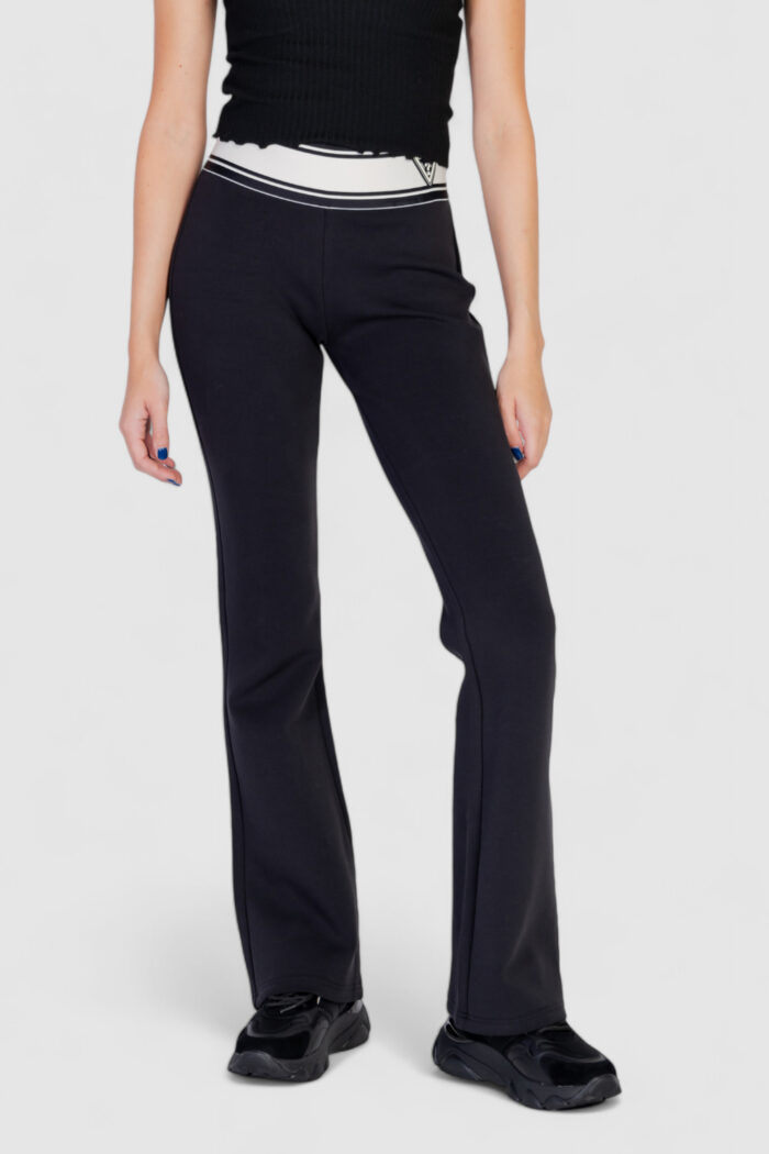 Pantaloni sportivi Guess Active ANN LONG Nero