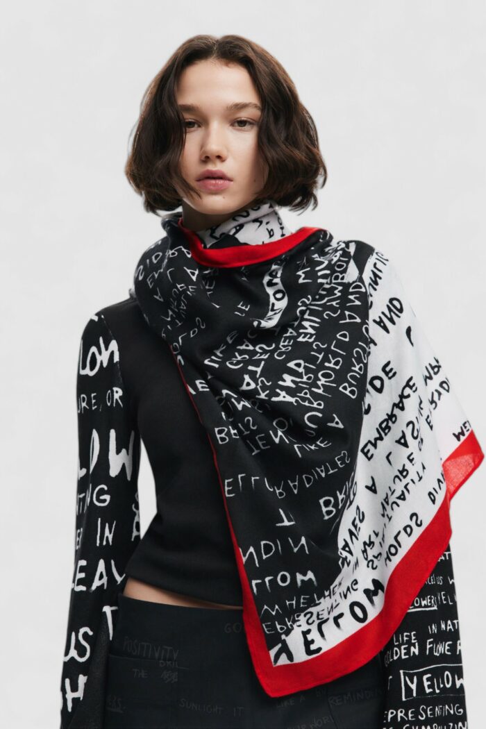 Pashmina Desigual FOU_LETTERS RECTANGLE Nero