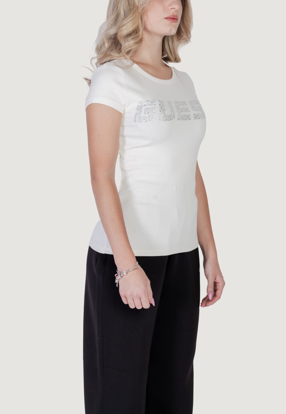 T-shirt Guess Active KIARA SS Panna - Foto 4