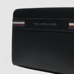 Borsa Tommy Hilfiger TH CORP TEXTURE POUCH Nero - Foto 2