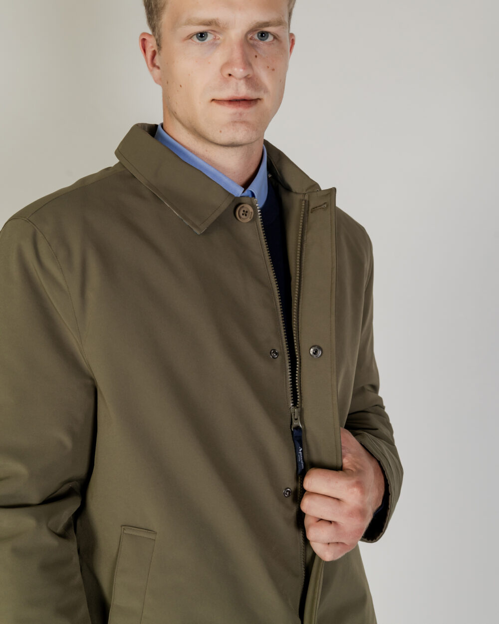 Giacchetto Aquascutum SHELL ACTIVE MID TRENCH Verde Oliva - Foto 2