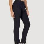 Pantaloni sportivi Guess Active ANN STRAIGHT Nero - Foto 3