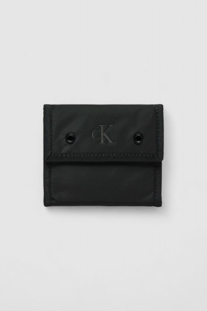 Portafoglio con portamonete Calvin Klein OVER WEBBING VELCRO WALLET Nero