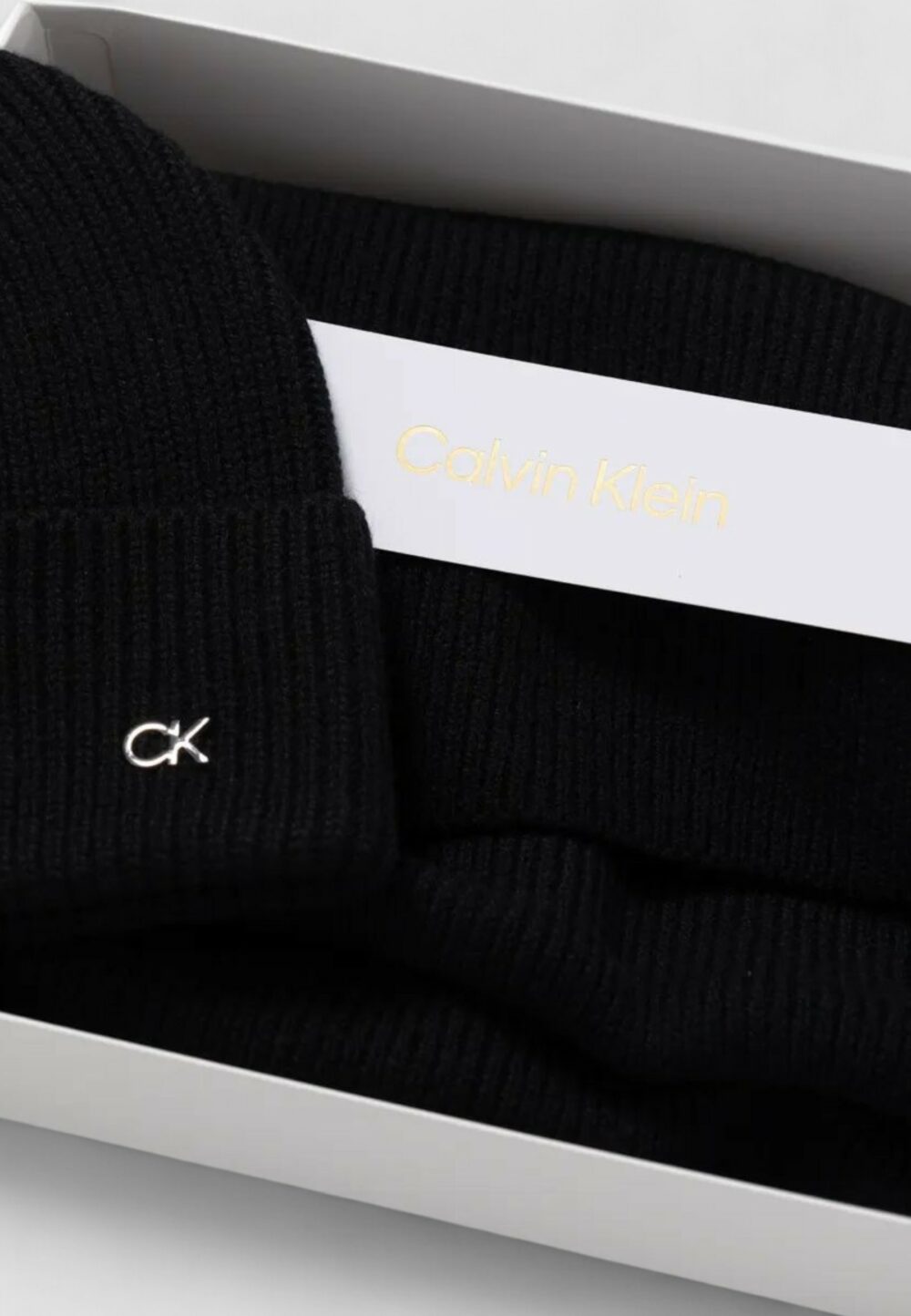 Sciarpa Calvin Klein Jeans CK METAL CHUNKY BEANIE & Nero - Foto 4