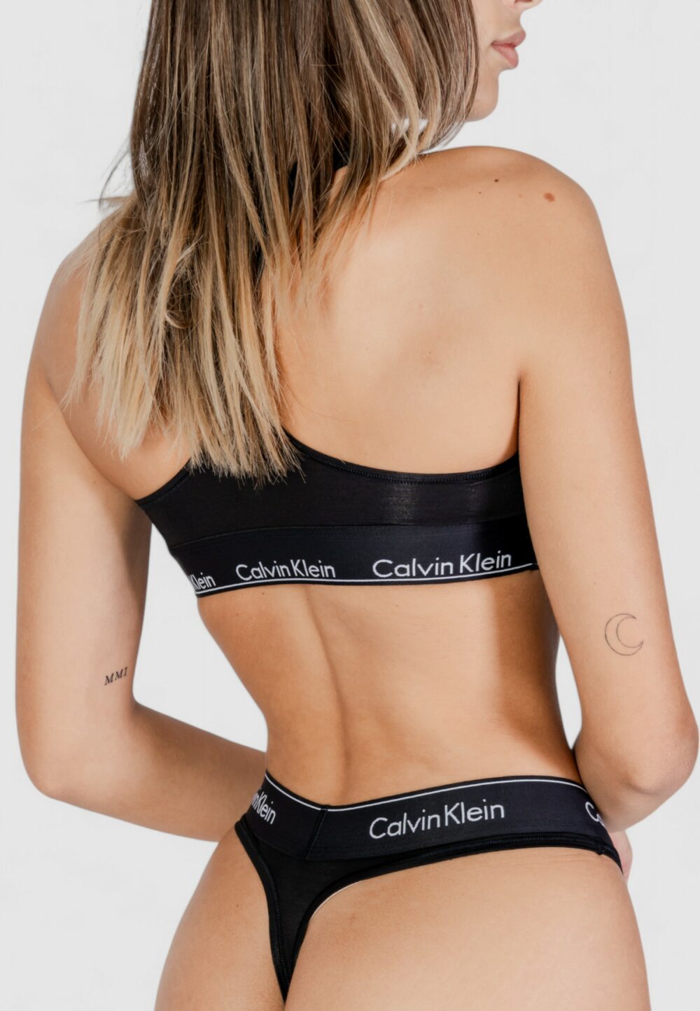 Slip e perizoma Calvin Klein Underwear THONG Nero - Foto 4