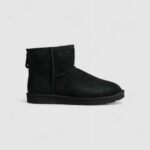 Stivaletti UGG M CLASSIC MINI Nero - Foto 1