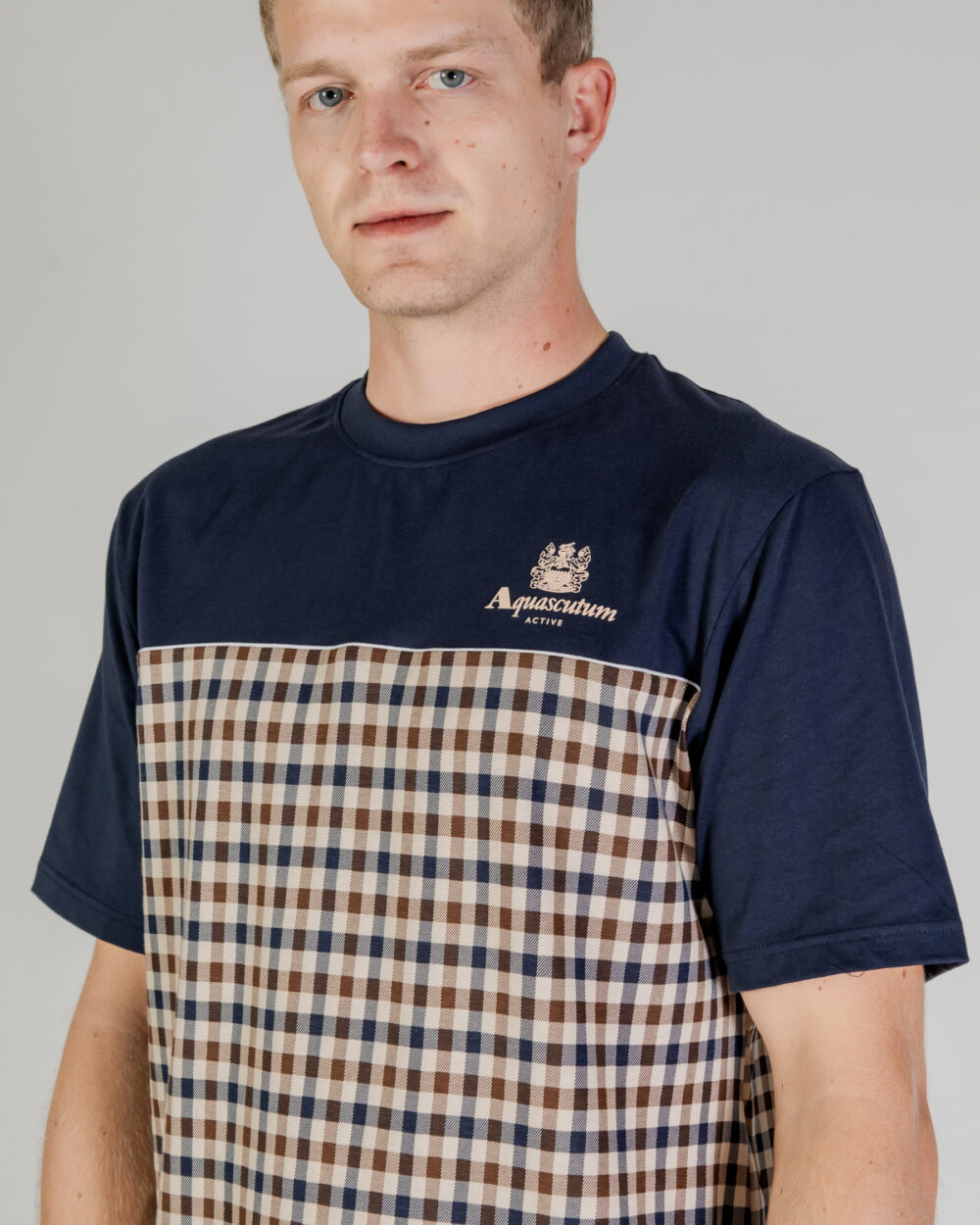 T-shirt Aquascutum ACTIVE CLUB CHECK LOGO T-SHIRT Blu - Foto 4