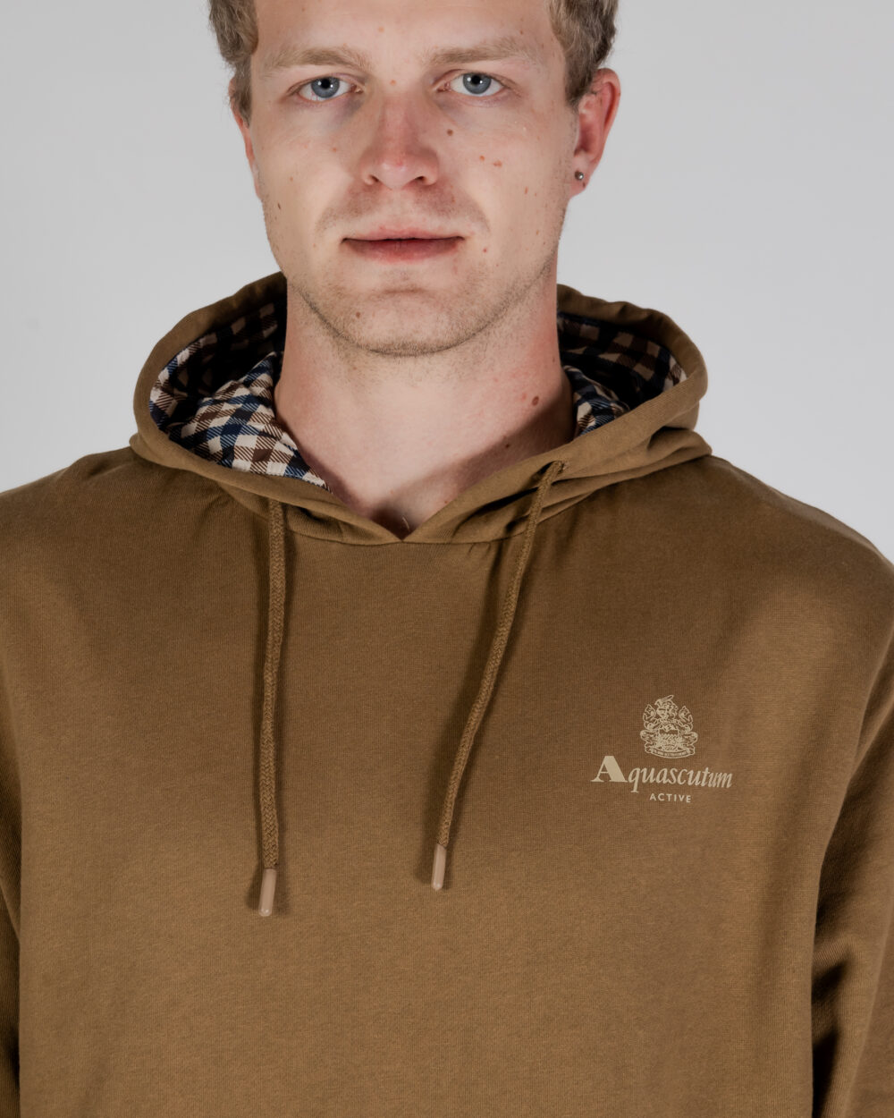 Felpa con cappuccio Aquascutum ACTIVE SMALL LOGO HOODIE Beige scuro - Foto 3