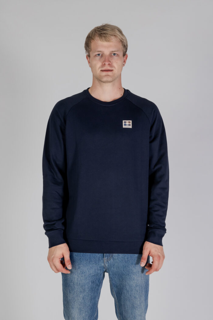 Felpa senza cappuccio Aquascutum ACTIVE PATCH CREWNECK Blu