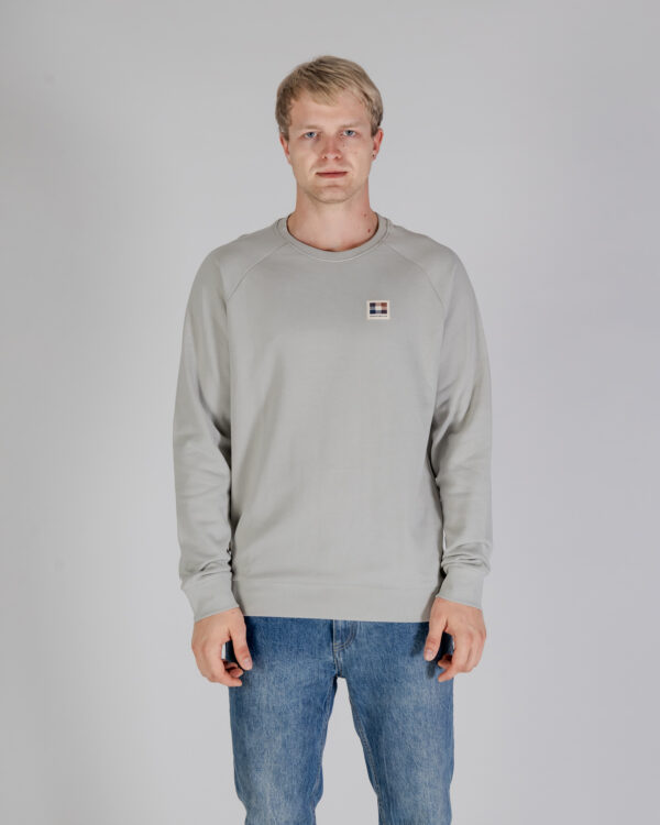 Felpa senza cappuccio Aquascutum ACTIVE PATCH CREWNECK Grigio - Foto 1