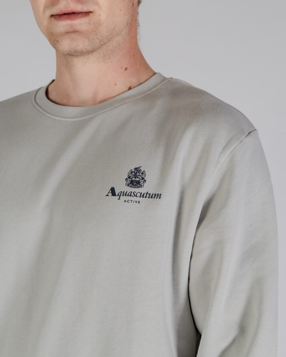 Felpa senza cappuccio Aquascutum ACTIVE SMALL LOGO CREWNECK Grigio - Foto 4