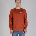 Felpa senza cappuccio Aquascutum ACTIVE PATCH CREWNECK Ruggine - Foto 1