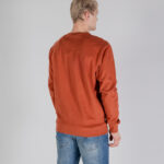 Felpa senza cappuccio Aquascutum ACTIVE SMALL LOGO CREWNECK Ruggine - Foto 3