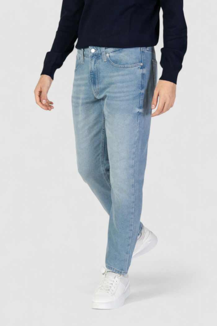 Jeans Tapered Calvin Klein TAPER Denim chiaro