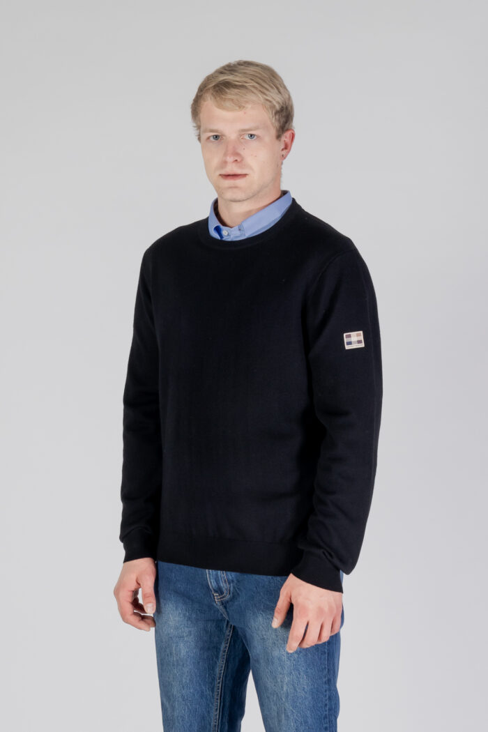 Maglione Aquascutum ACTIVE CABLE PATCH SWEATER Nero