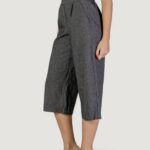 Pantaloni cropped Vero Moda VMANNI HW Black-White - Foto 2