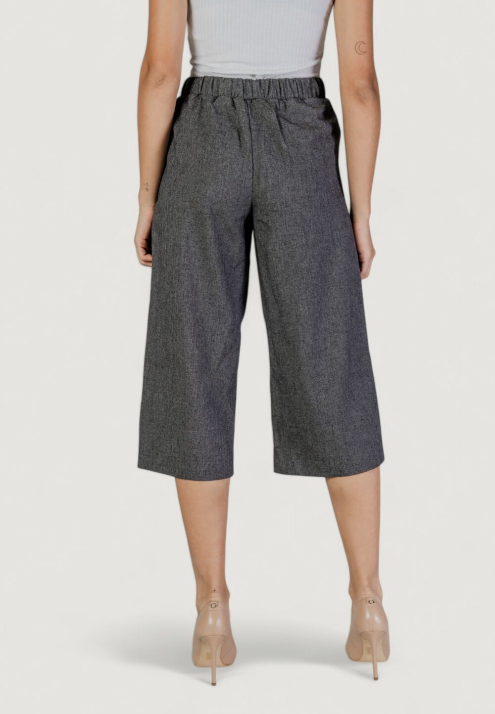 Pantaloni cropped Vero Moda VMANNI HW Black-White - Foto 4