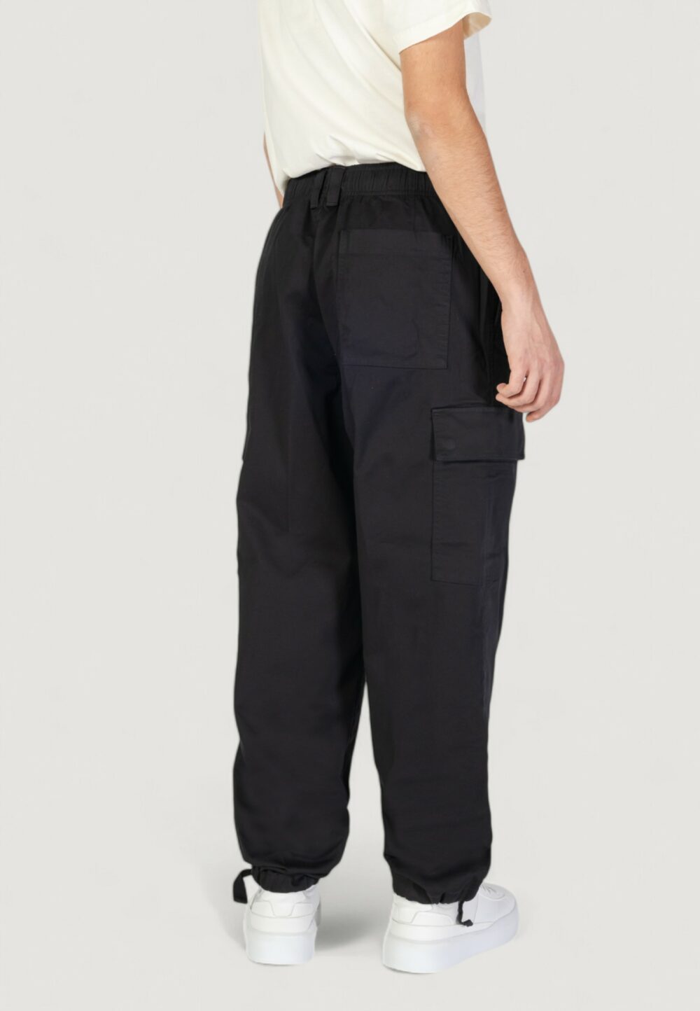 Pantaloni Calvin Klein Jeans REGULAR STRAIGHT Nero - Foto 3